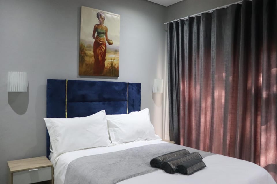 Bed, Photo of the whole room, Bedroom, internet, towels, air conditioner, air conditioner