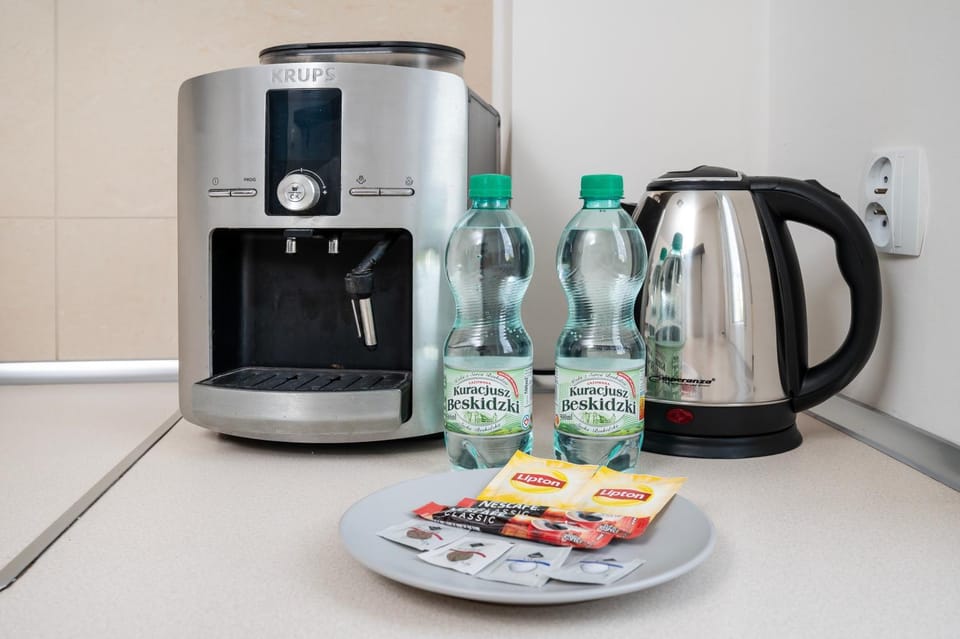 Coffee/tea facilities, Kitchen or kitchenette, Food and drinks
