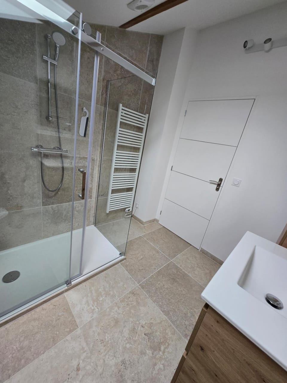Shower, Bathroom, hair dryier, towels