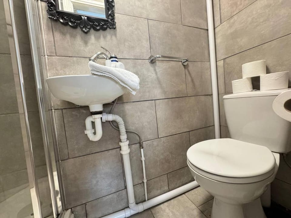 Shower, Toilet, Bathroom