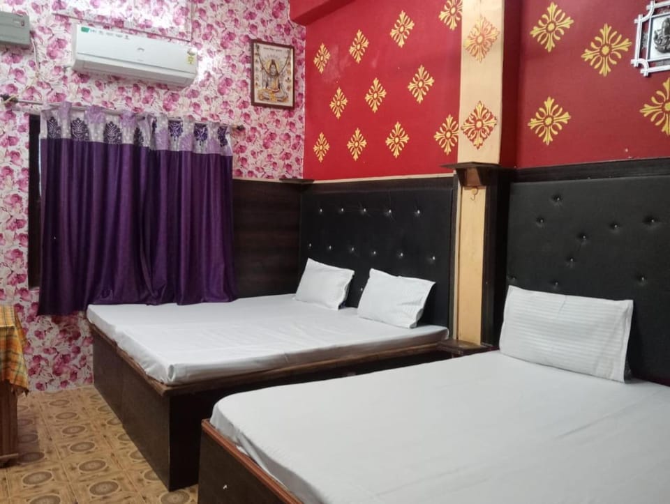 Maa Vaishno Guest House Bed and Breakfast in Varanasi
