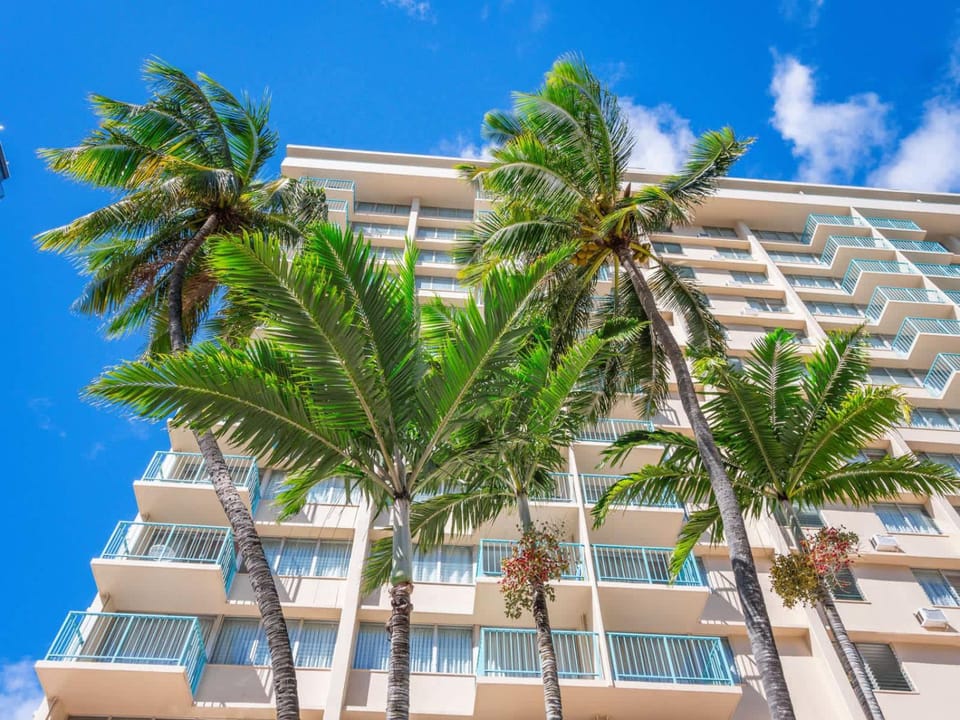 Aqua Aloha Surf Waikiki Apartment in Honolulu