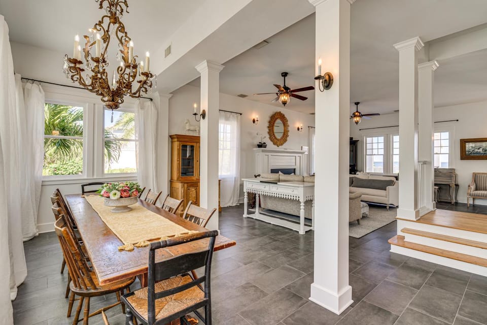 Luxe Pine Island Living: Historic Old Florida Gem! House in Bokeelia