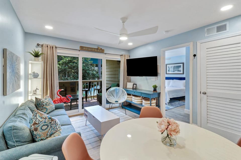 Stunning 2 Bedroom Villa Steps to the Beach Villa in Hilton Head Island