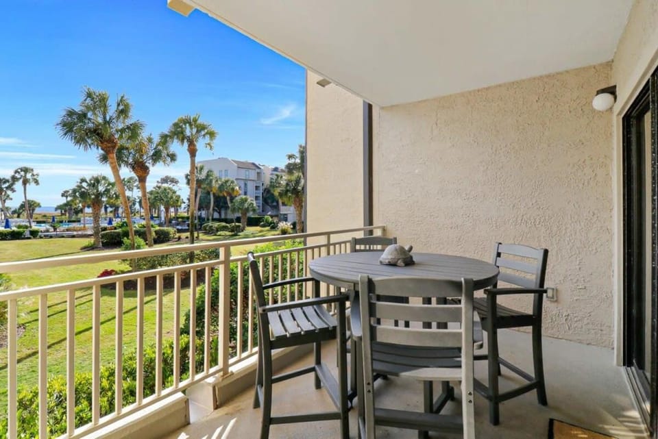 Sunkissed Ocean Facing Villa Villa in South Forest Beach