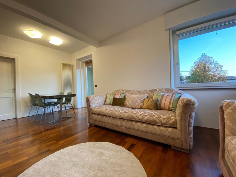 OASIS -10 min Walk to center- 2 bedrooms -Free parking-Bike storage Apartment in Bassano del Grappa