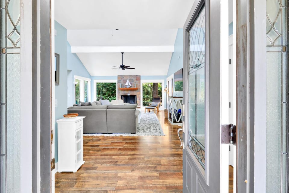 Pet-Friendly Palmetto Dunes House Walk to Beach & Golf House in Hilton Head Island