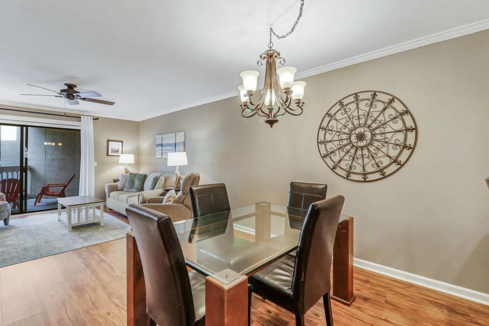 145 Colonnade Club Villa Beach Path Pool Hot Tub Villa in Hilton Head Island