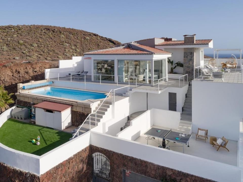 Villa Serena Find Luxury & Serenity in Tenerife Villa in Palm-Mar
