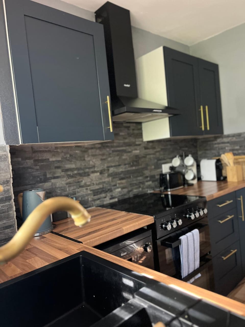 1 Bed Flat - Walton-on-Thames Apartment in England
