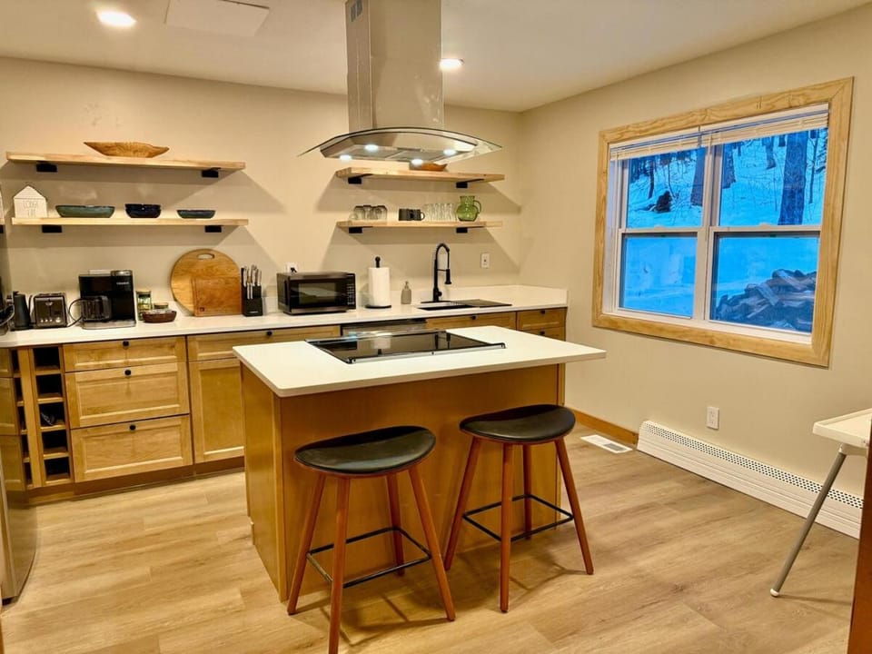 Ski MTB Sleeps 20 Home near Killington and Woodstock House in Pittsfield