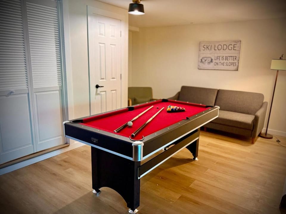 Ski MTB Sleeps 20 Home near Killington and Woodstock House in Pittsfield