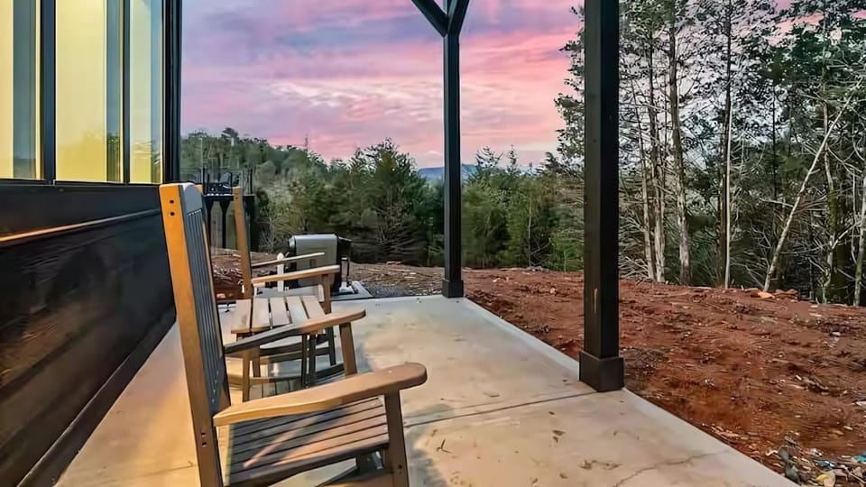 Peaceful Getaway Luxe Cabin w Private Pool Cabin in Sevierville
