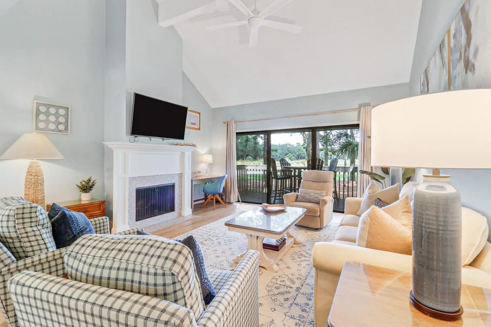 972 Inverness Villa Golf Views Pool & Tennis Villa in Hilton Head Island