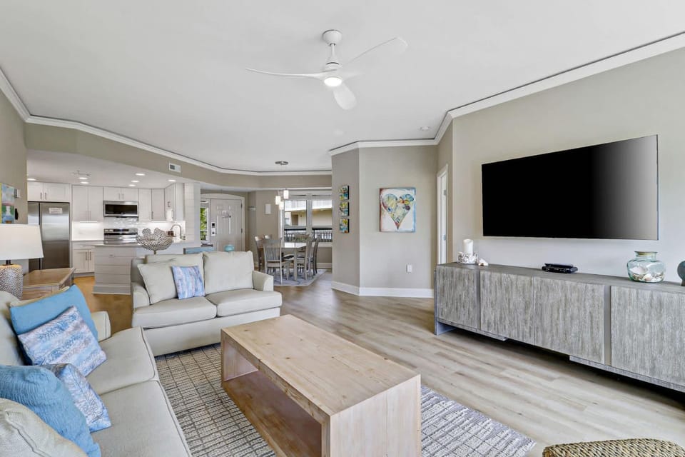 Ocean Views Immaculate Windsor Court Villa Villa in Hilton Head Island