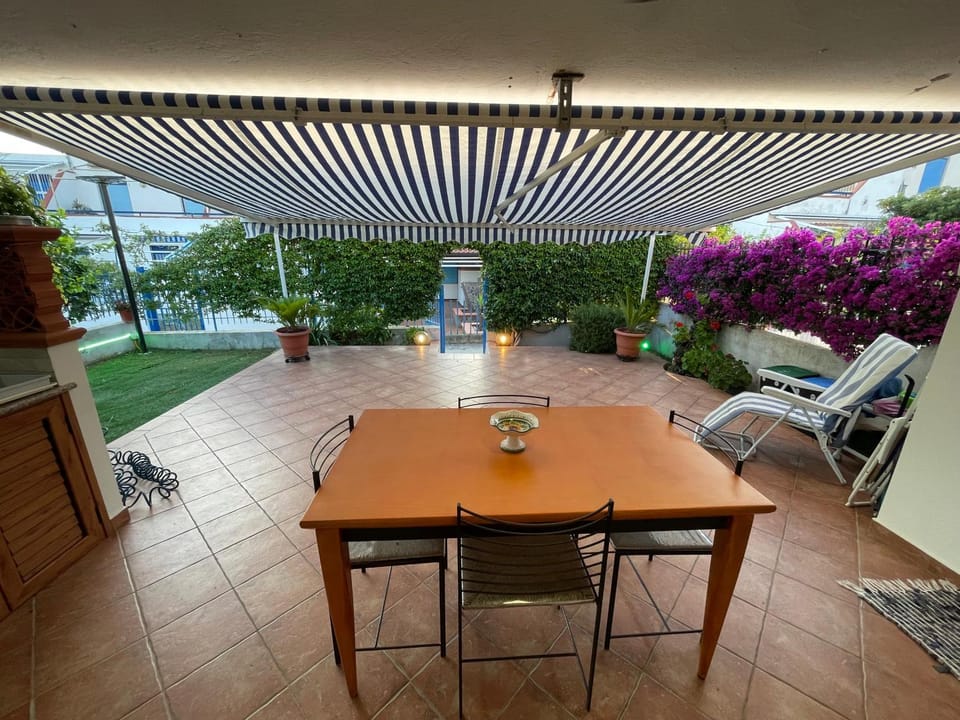 Patio, Balcony/Terrace, Dining area