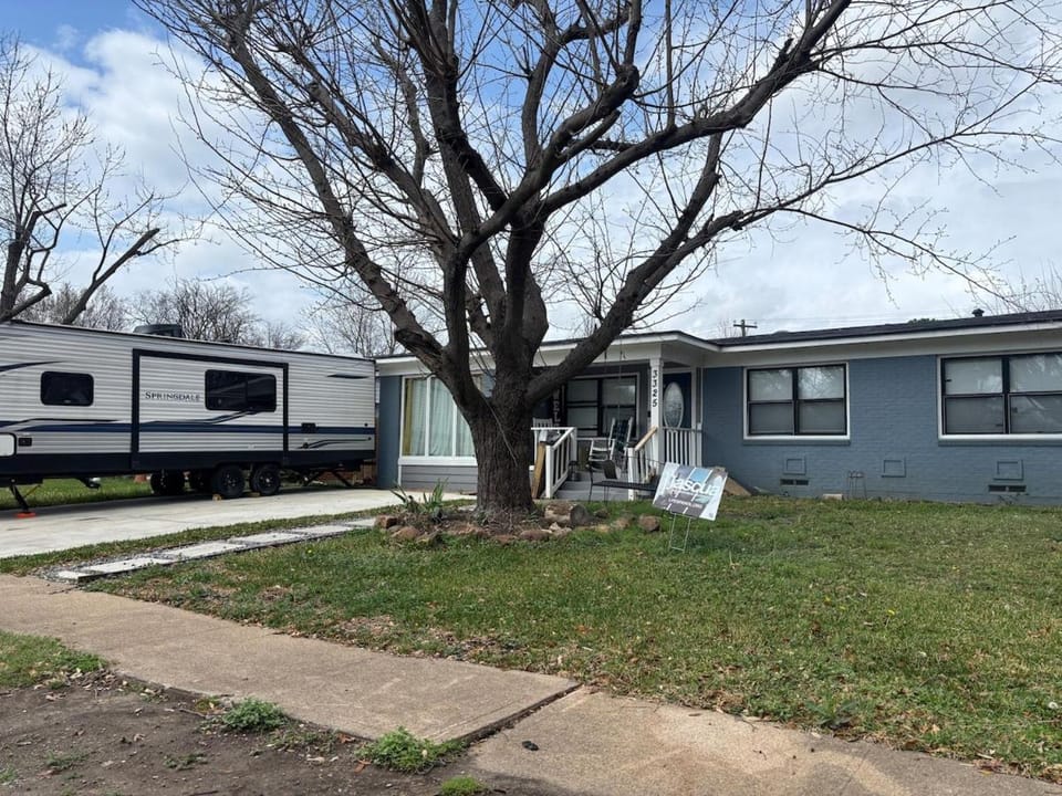 Dallas DayDream House in Garland