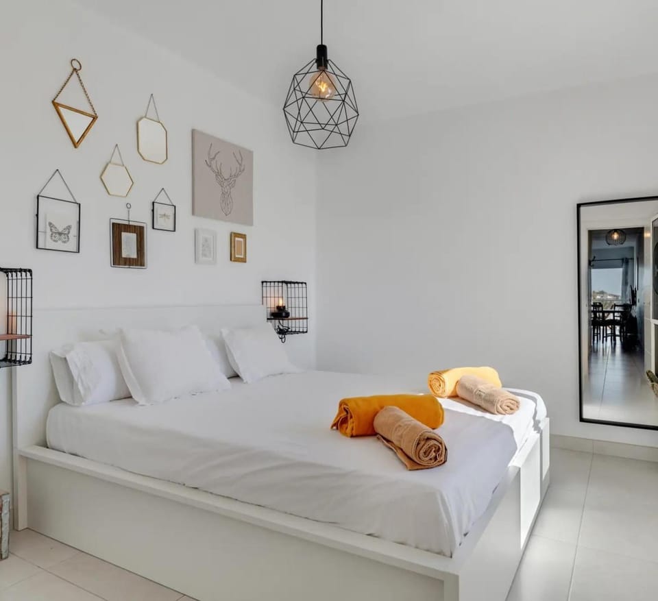 Escape Senator and Delfin Senator apartments Pool and Wifi Apartment in Costa Teguise