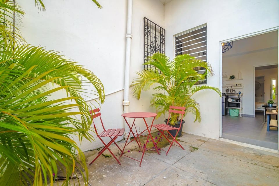 Patio, Day, Garden, View (from property/room), Balcony/Terrace, Dining area, Garden view
