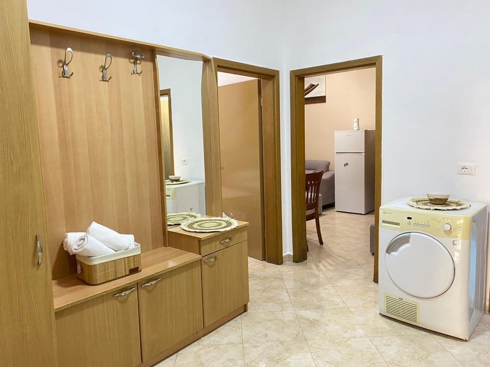 towels, wardrobe