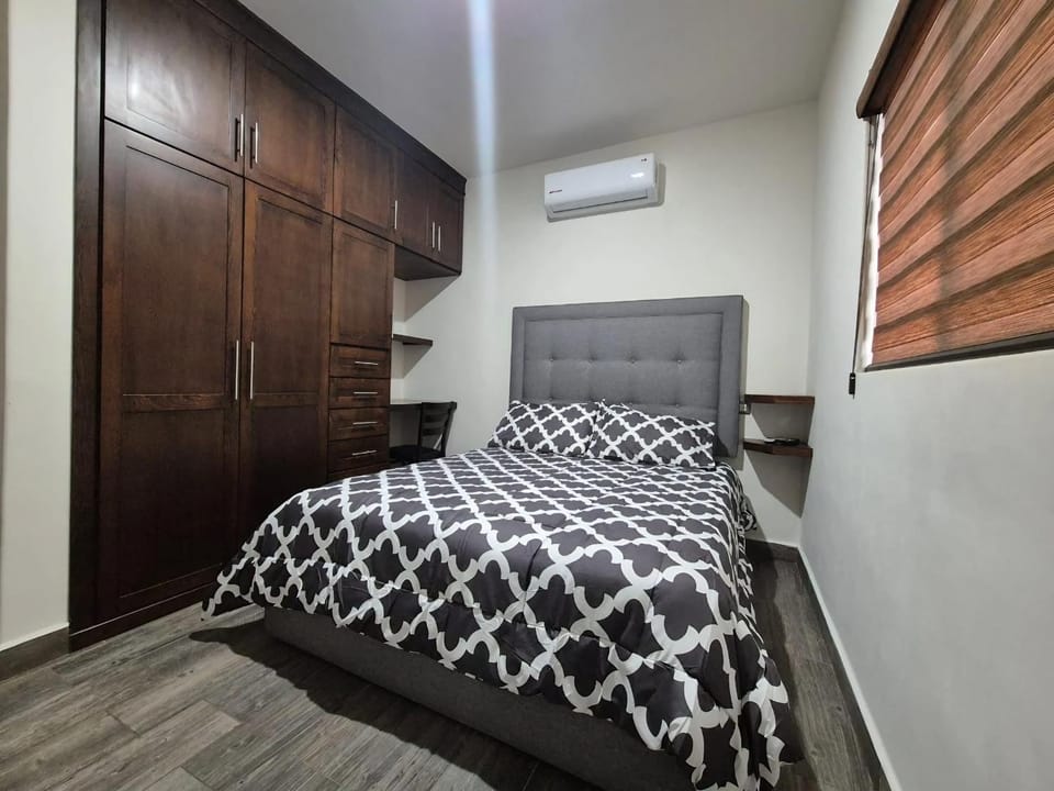 Bed, Photo of the whole room, Bedroom, wardrobe, air conditioner