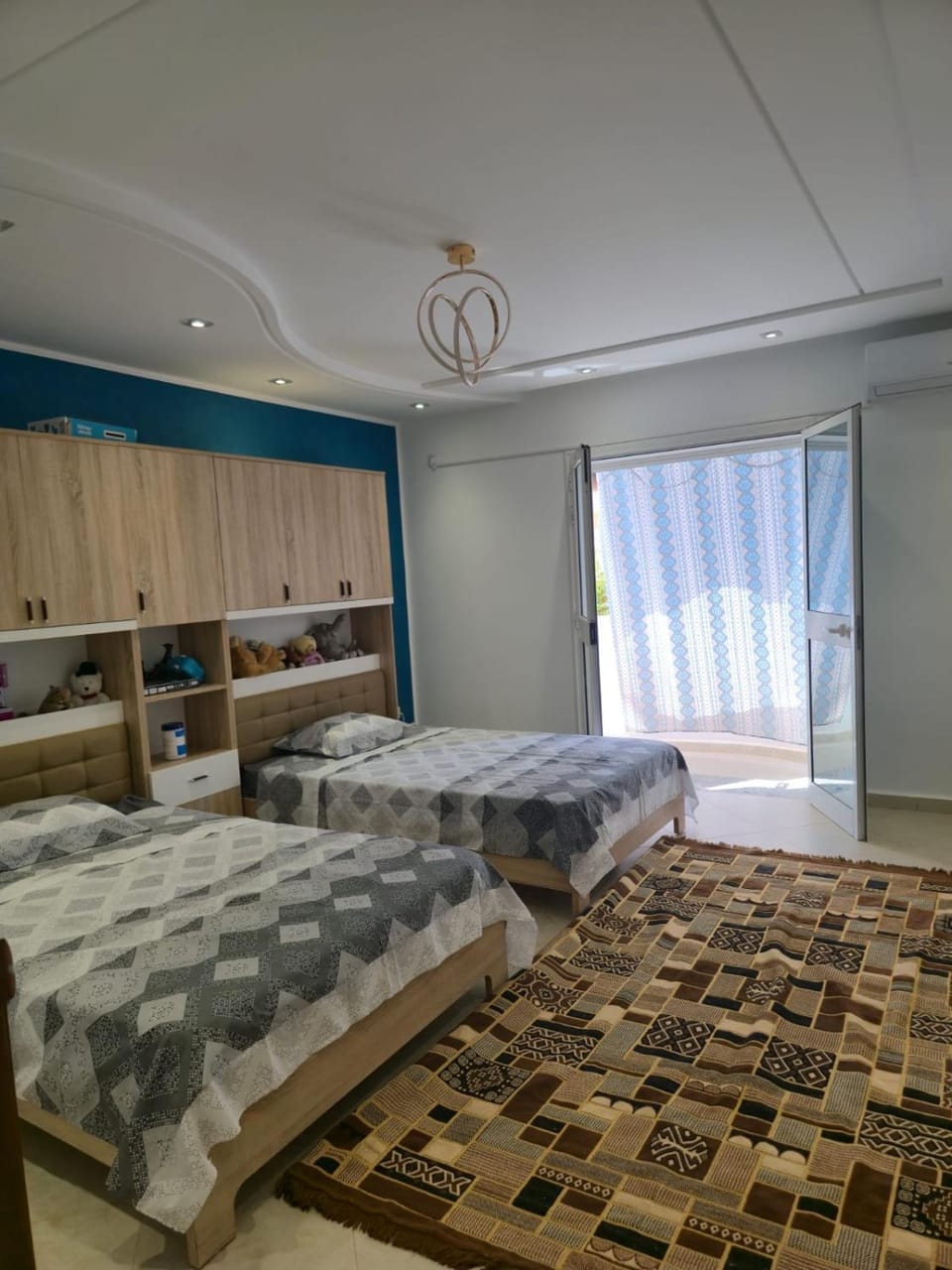 Photo of the whole room