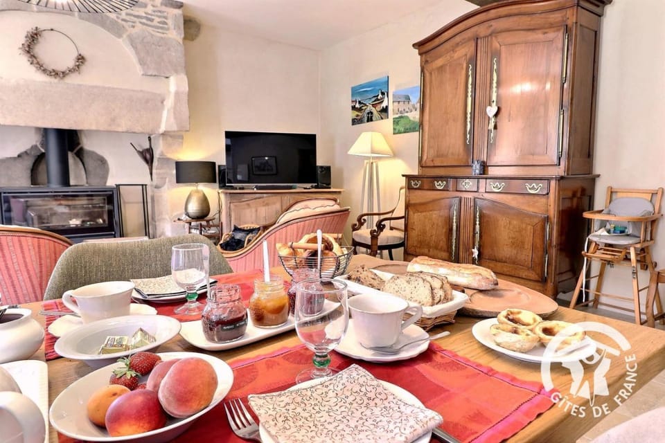 Le logis de françoise Bed and Breakfast in St-Malo