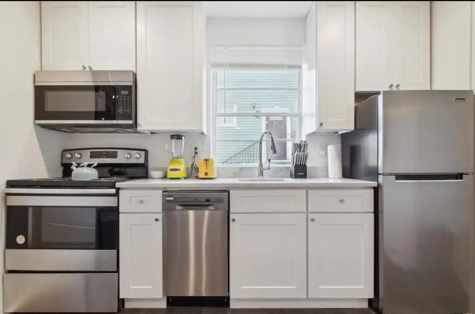 Cute 1bed steps from French Q and Jazz venues Apartment in Garden District