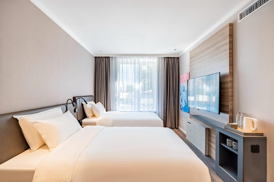 Bed, Photo of the whole room