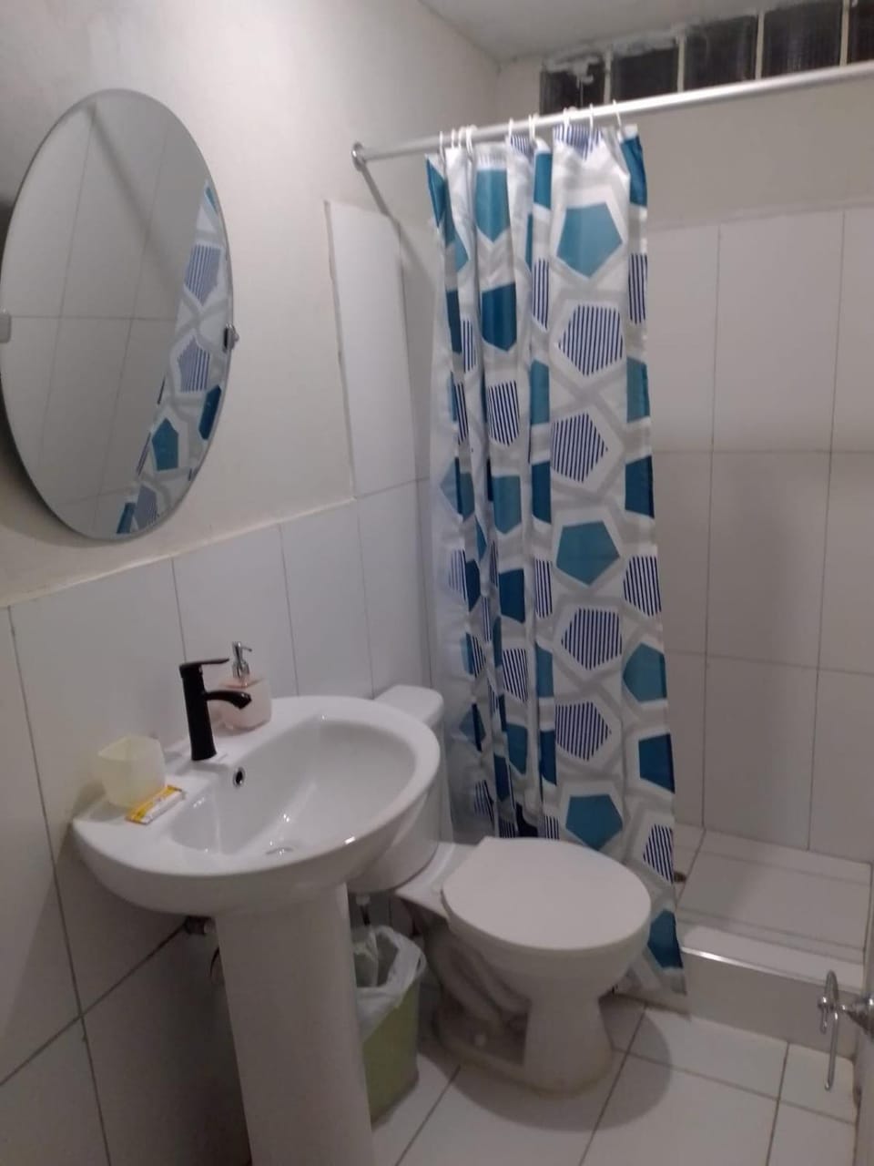 Shower, Bathroom, towels