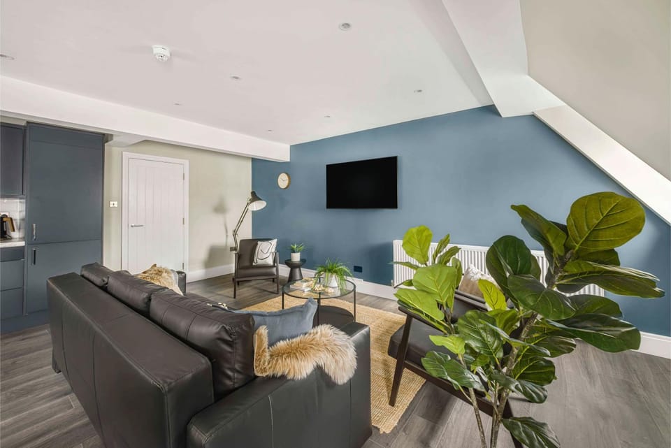 Communal lounge/ TV room, TV and multimedia, Living room, Seating area