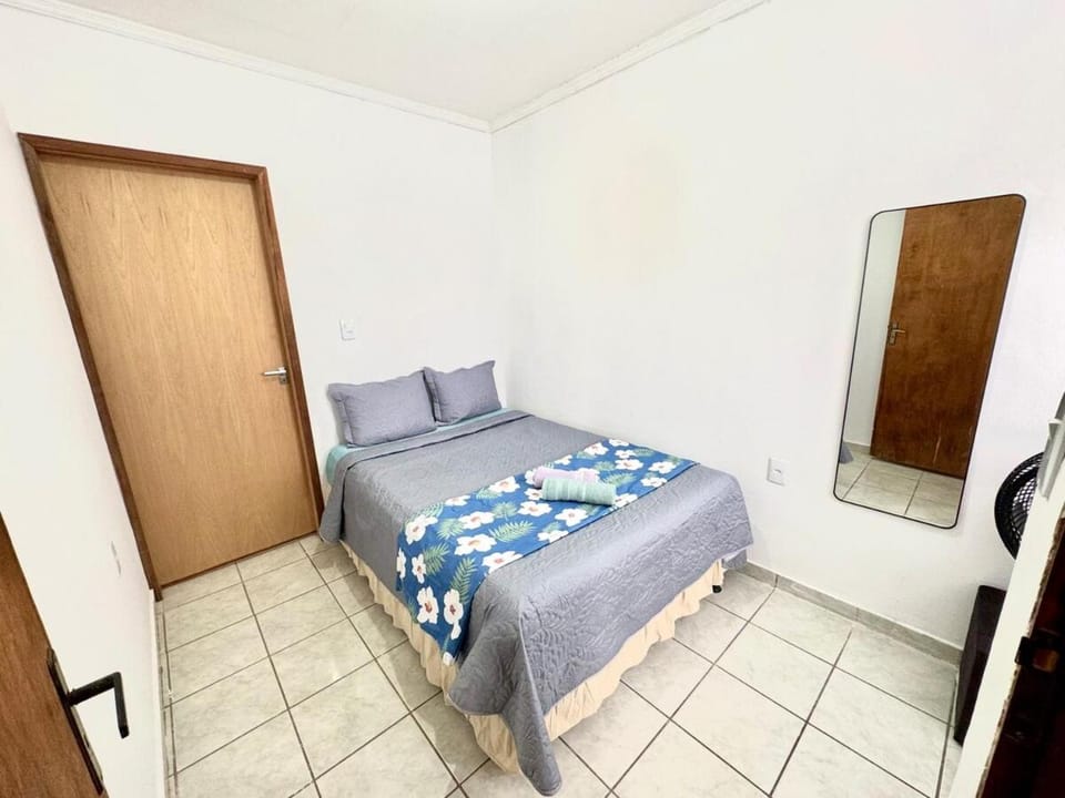 APT12 Completo com AR Condicionado Garagem Smart TV Wifi Bem Centralizado em Petrolina Apartment in Petrolina
