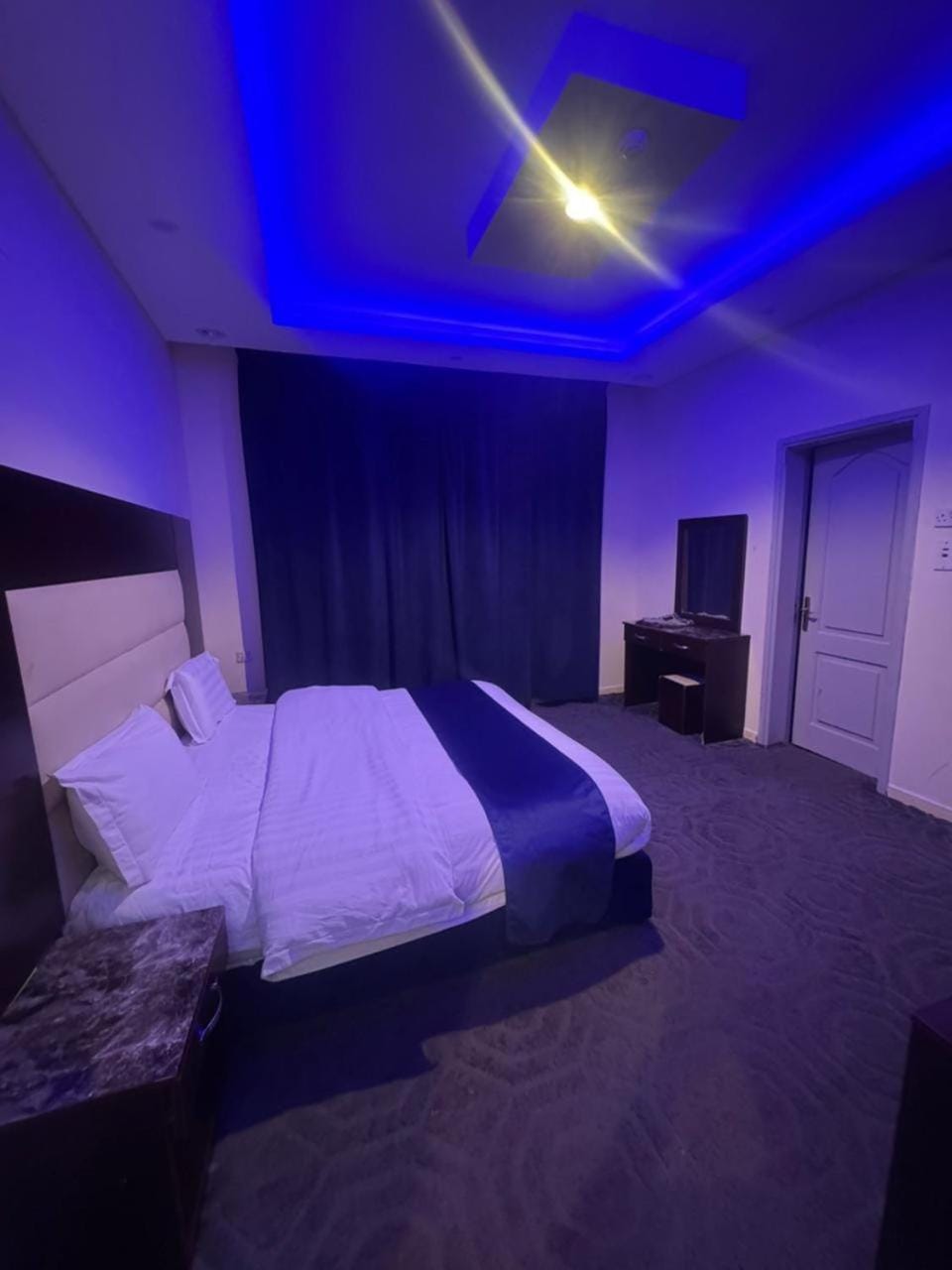 Bed, Photo of the whole room