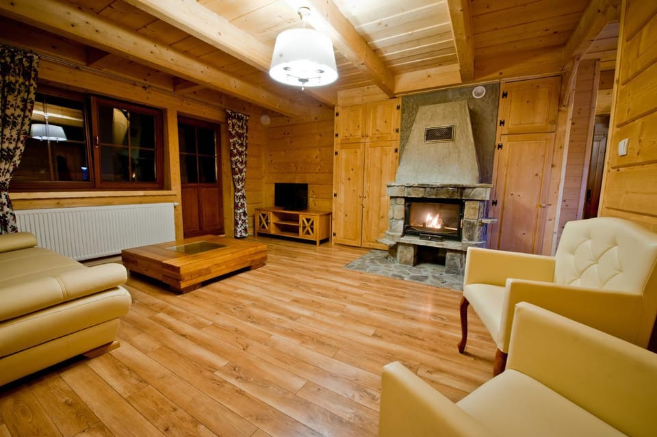 Living room, Photo of the whole room