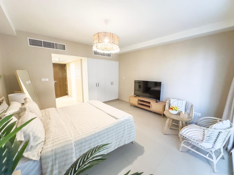 Charming Hideaway Studio with Cozy Views Apartment in Ras al Khaimah