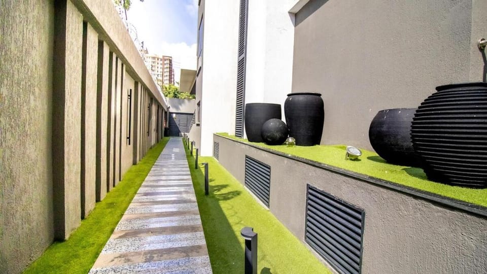 Stylish 1 Bed with pool & gym and scenic NBO Views Apartment in Nairobi County