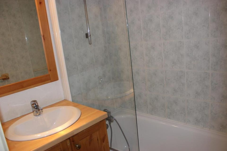 Shower, Bathroom, Bath
