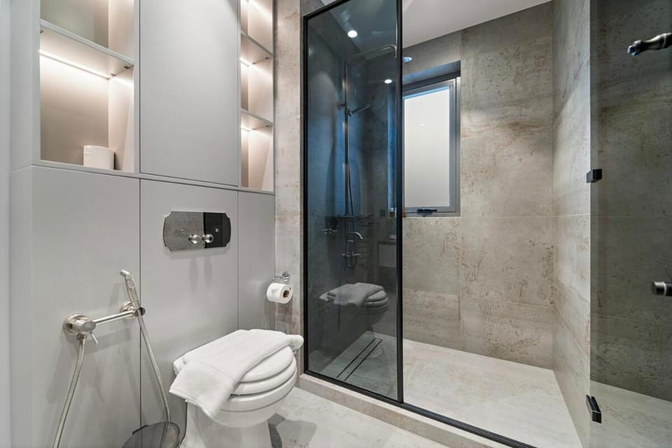 FIRST CLASS Villa Private Pool & Garden Bliss Apartment in Dubai