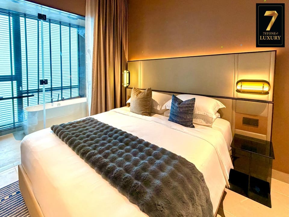 Bed, Bedroom, Bath