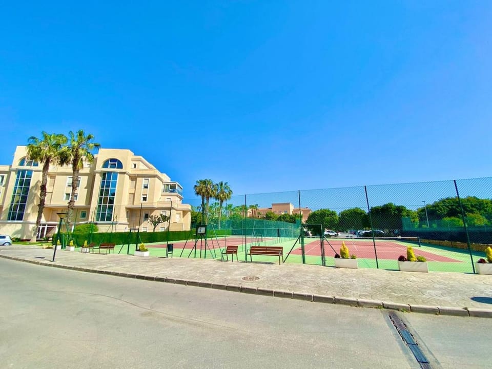 Inmobiliaria Leo Apto Hoyo 18 1 dormitorio Apartment in Alicante