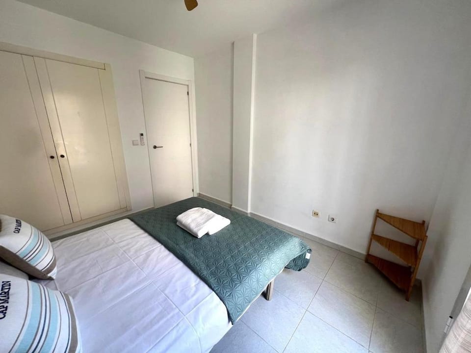 Inmobiliaria Leo Apto Hoyo 18 1 dormitorio Apartment in Alicante