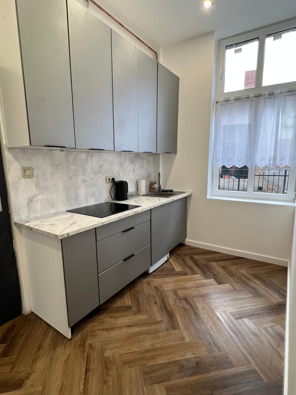 Kitchen or kitchenette, stove
