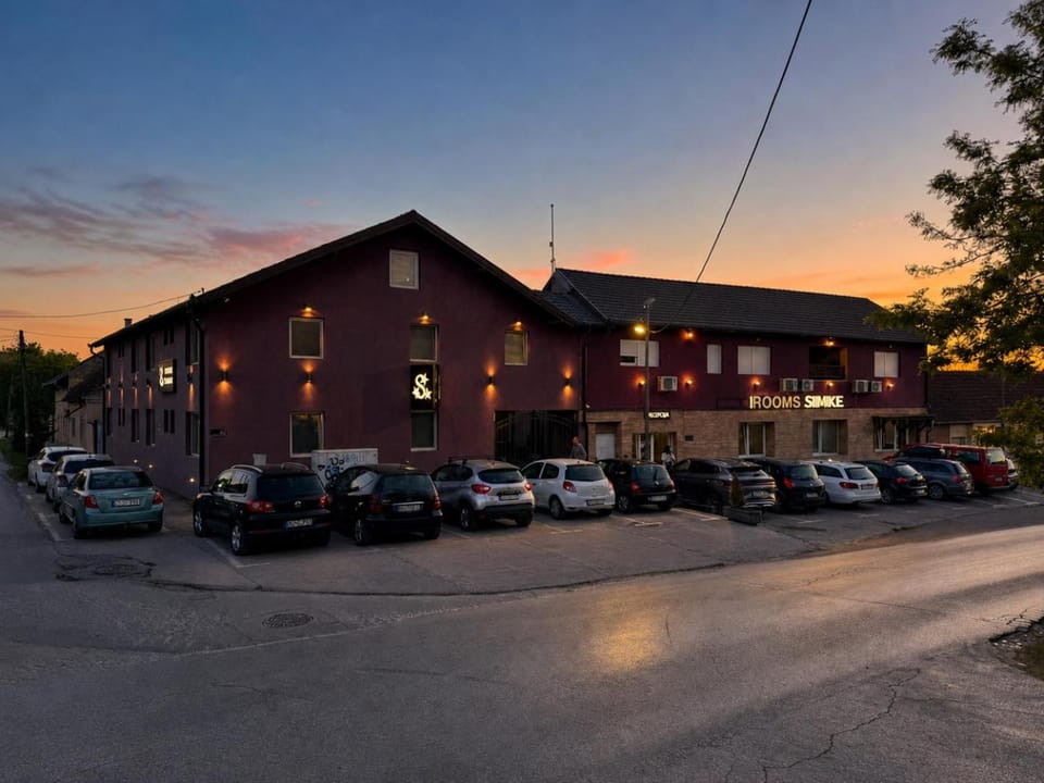 Property building, Parking