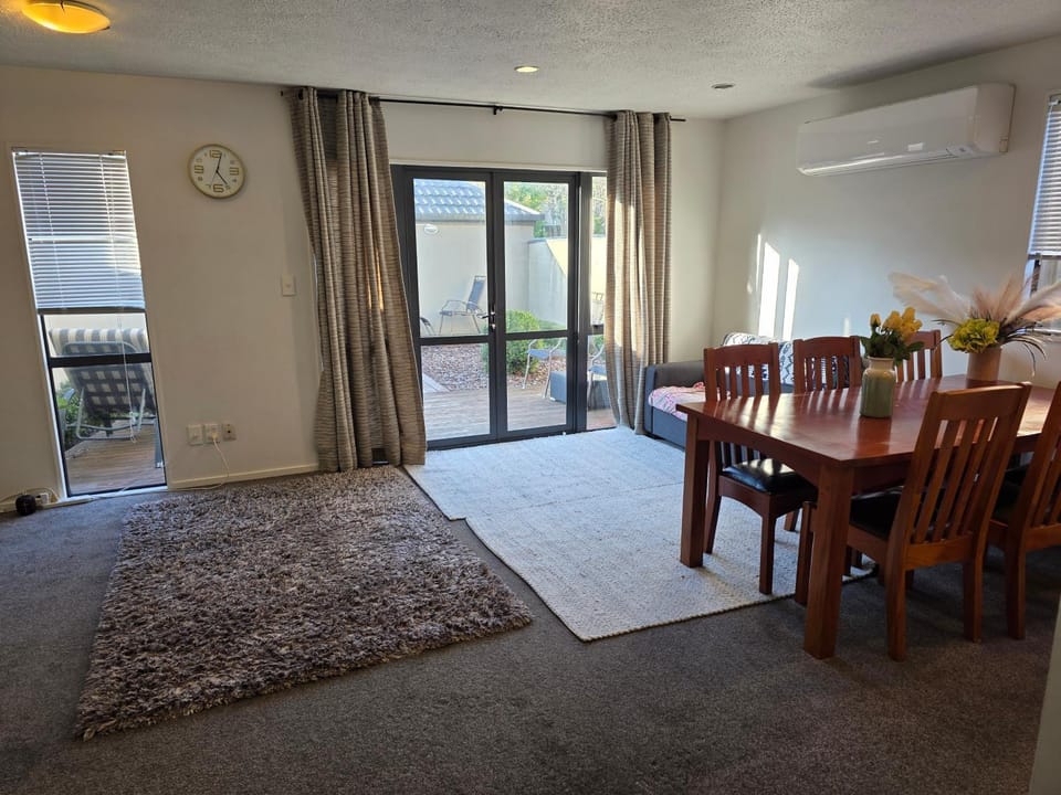 3-Bedrooms Home near CBD House in Christchurch