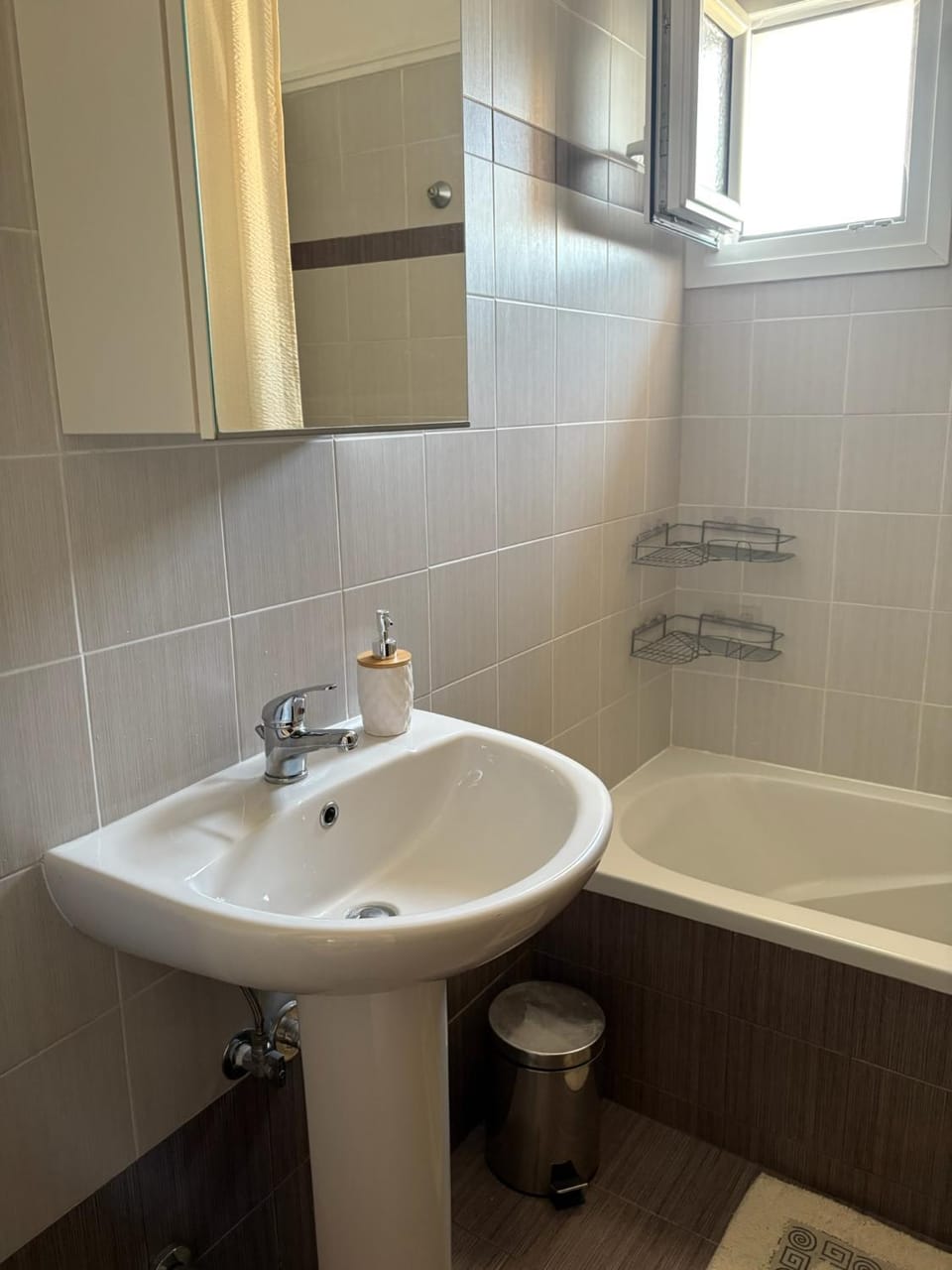 Bathroom, Bath