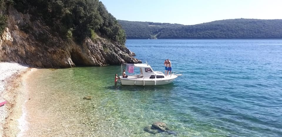 People, Natural landscape, Activities