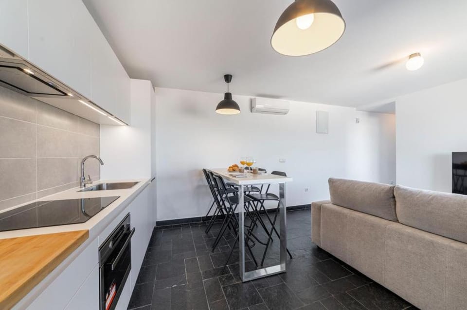 LUXURY HOMEs MOJACAR PUEBLO WITH PANORAMIC VIEWS A POOL JACUZZI AND ROOFTOP GYM Apartment in Andalusia