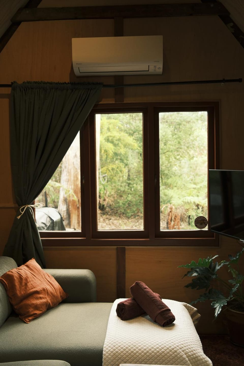 RR Tiny House - in town sanctuary, pet friendly House in Margaret River