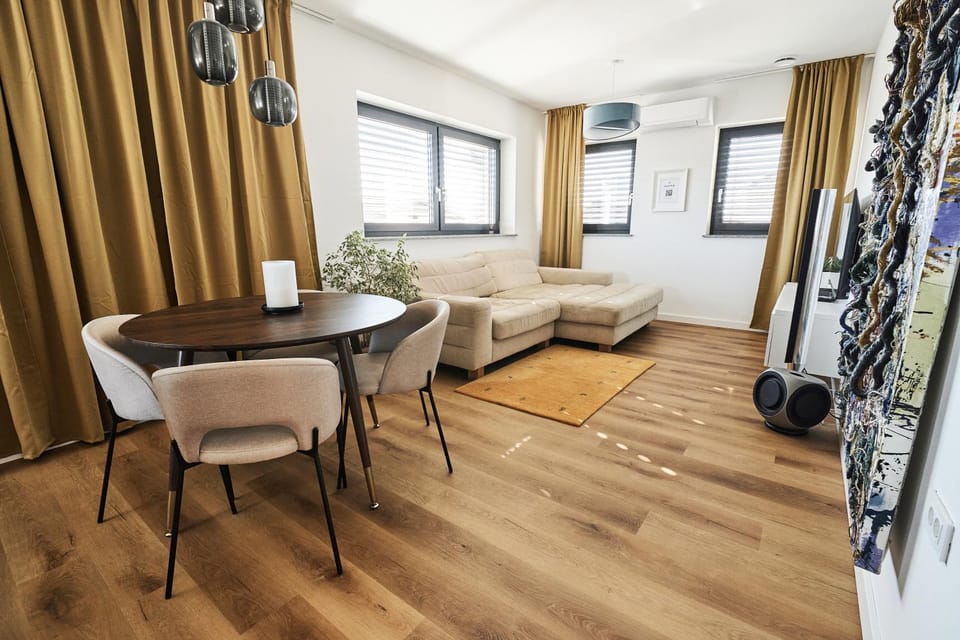 Living room, Seating area, Dining area