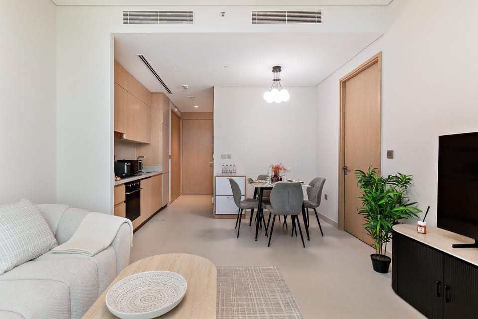 Kitchen or kitchenette, kitchen